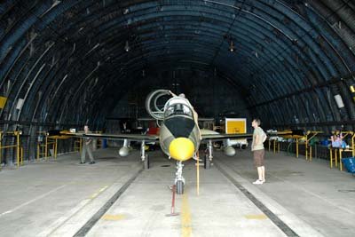 The L-39ZO inisde of the hangar in Bitburg - Germany - / Die L-39ZO in ihrem Hangar in Bitburg - Deutschland - 2007