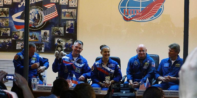 Main crew and Back-Up crew of Soyuz TMA-14M